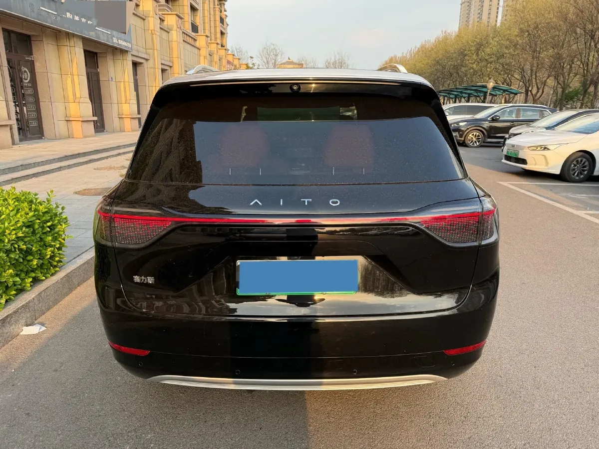 2024 AITO AITO M9 1.5T 152HP L4 REEV 42KWH,autocango,china used car exporter,china ev exporter,chinese used car exporter,chinese used ev exporter