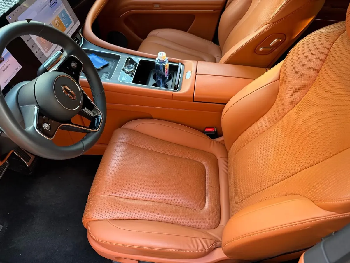 2024 AITO AITO M9 1.5T 152HP L4 REEV 42KWH,autocango,china used car exporter,china ev exporter,chinese used car exporter,chinese used ev exporter