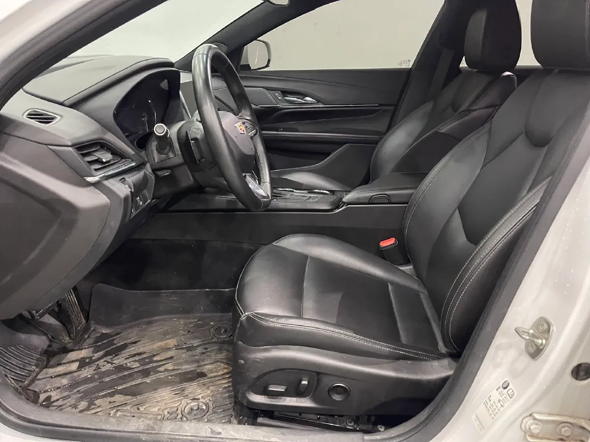 2023 Cadillac CT4 1.5T 211HP L4 8AT,autocango,china used car exporter,china ev exporter,chinese used car exporter,chinese used ev exporter