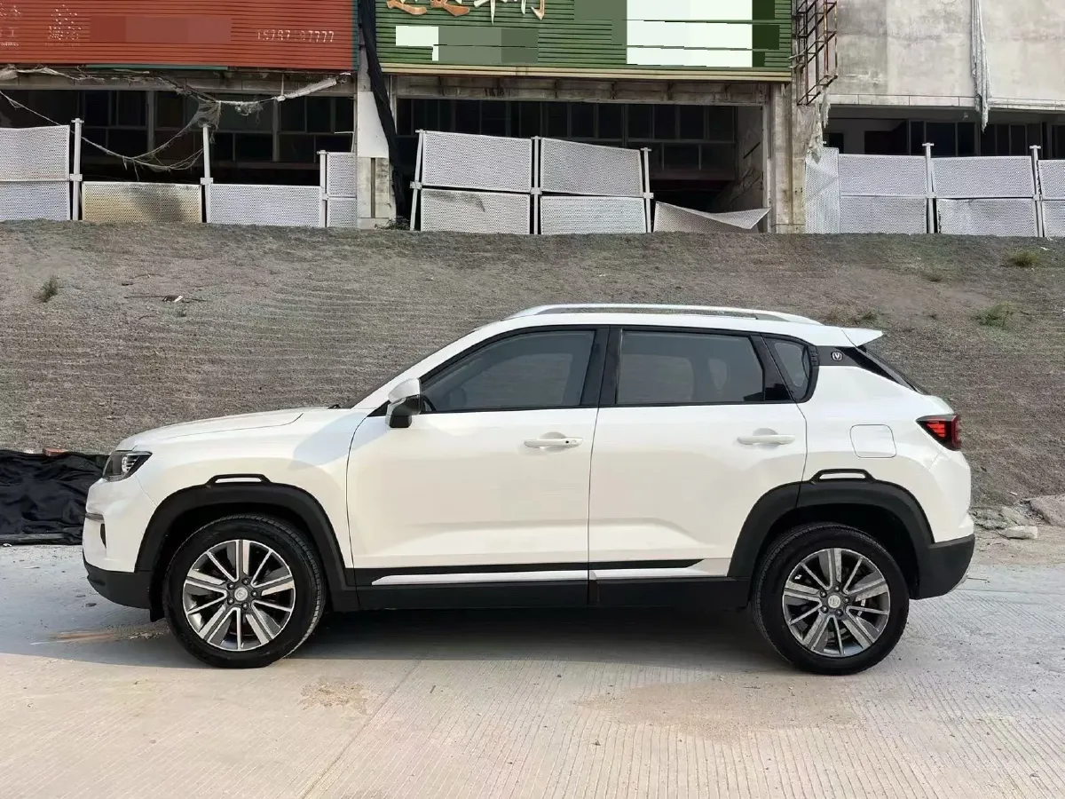 2020 ChangAn CS35 Plus 1.4T 158HP L4 7DCT,autocango,china used car exporter,china ev exporter,chinese used car exporter,chinese used ev exporter