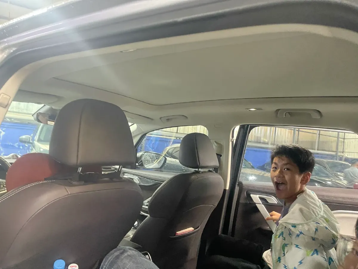 2021 Geely JiaJi 1.8T 184HP L4 7DCT,autocango,china used car exporter,china ev exporter,chinese used car exporter,chinese used ev exporter