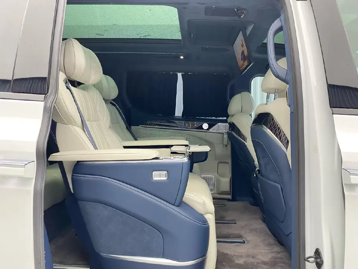 2022 Zeekr 009 BEV 116KWH,autocango,china used car exporter,china ev exporter,chinese used car exporter,chinese used ev exporter