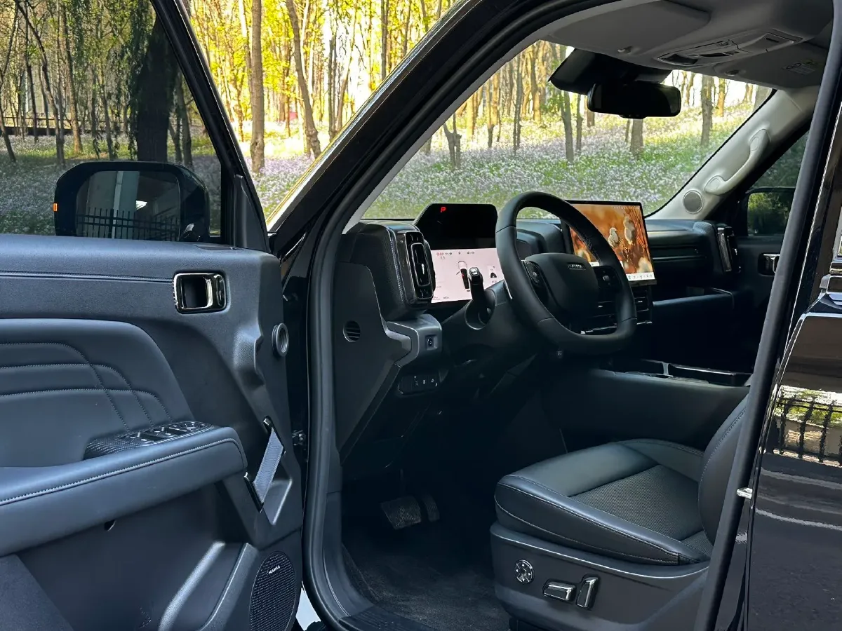 2025 Haval Raptor 2.0T 238HP L4 9DCT,autocango,china used car exporter,china ev exporter,chinese used car exporter,chinese used ev exporter