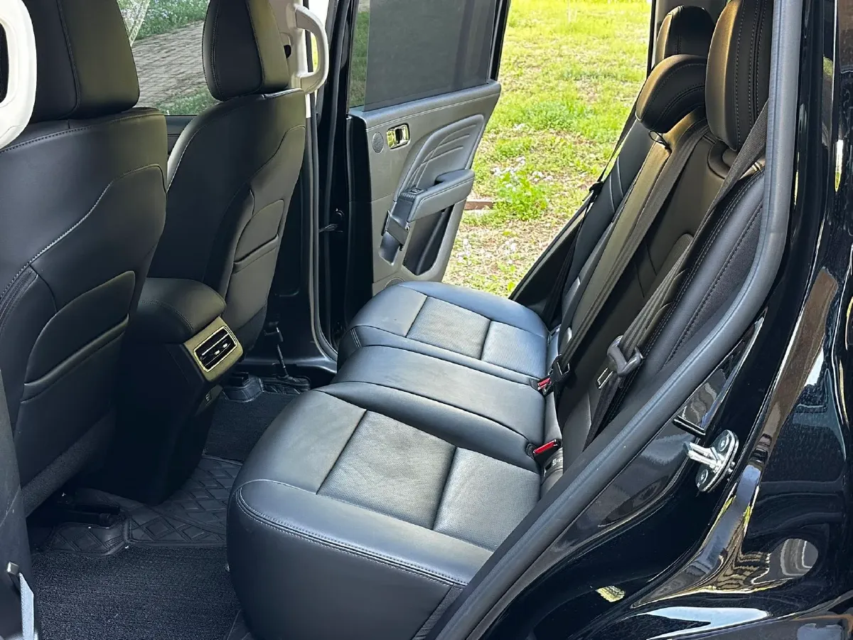 2025 Haval Raptor 2.0T 238HP L4 9DCT,autocango,china used car exporter,china ev exporter,chinese used car exporter,chinese used ev exporter