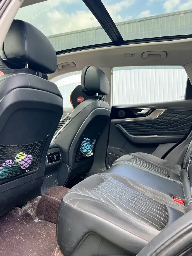 2022 HongQi HS5 2.0T 224HP L4 6AT,autocango,china used car exporter,china ev exporter,chinese used car exporter,chinese used ev exporter