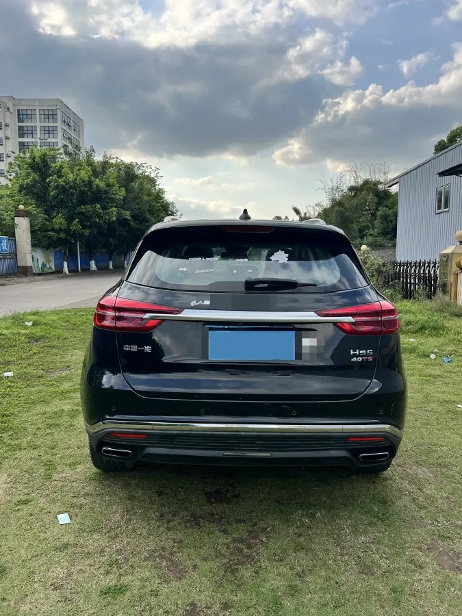 2022 HongQi HS5 2.0T 224HP L4 6AT,autocango,china used car exporter,china ev exporter,chinese used car exporter,chinese used ev exporter