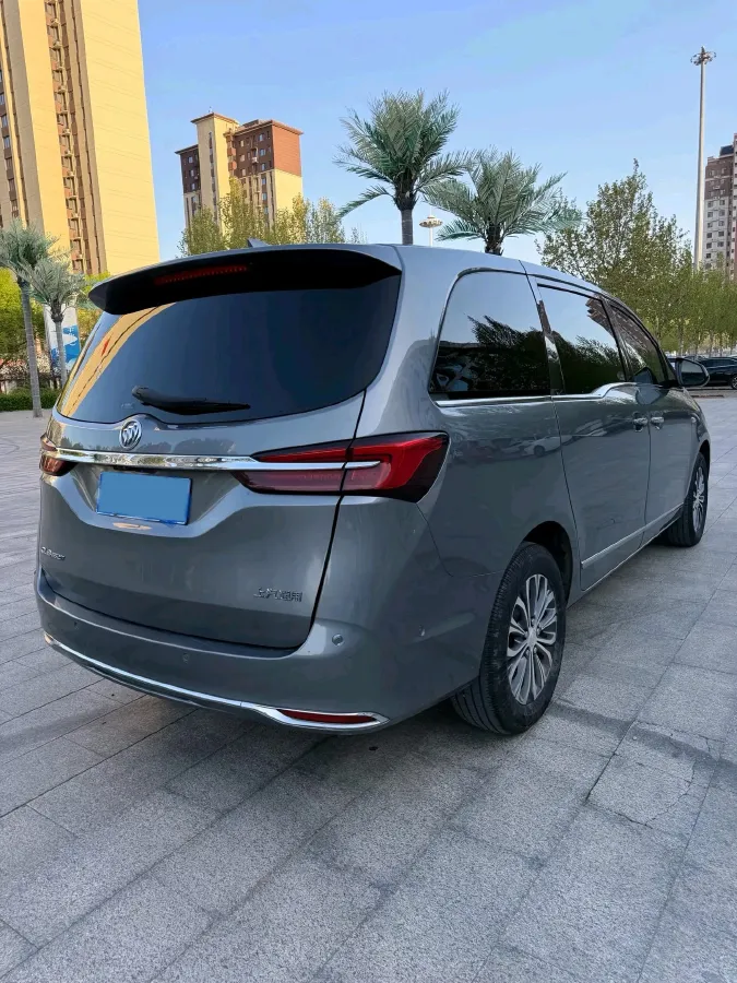 2022 Buick GL8 2.0T 237HP L4 9AT,autocango,china used car exporter,china ev exporter,chinese used car exporter,chinese used ev exporter