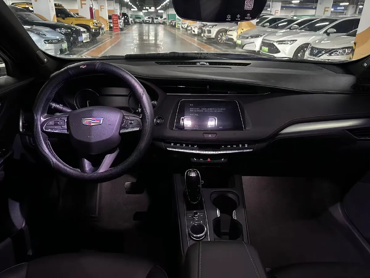 2020 Cadillac XT4 2.0T 237HP L4 9AT,autocango,china used car exporter,china ev exporter,chinese used car exporter,chinese used ev exporter