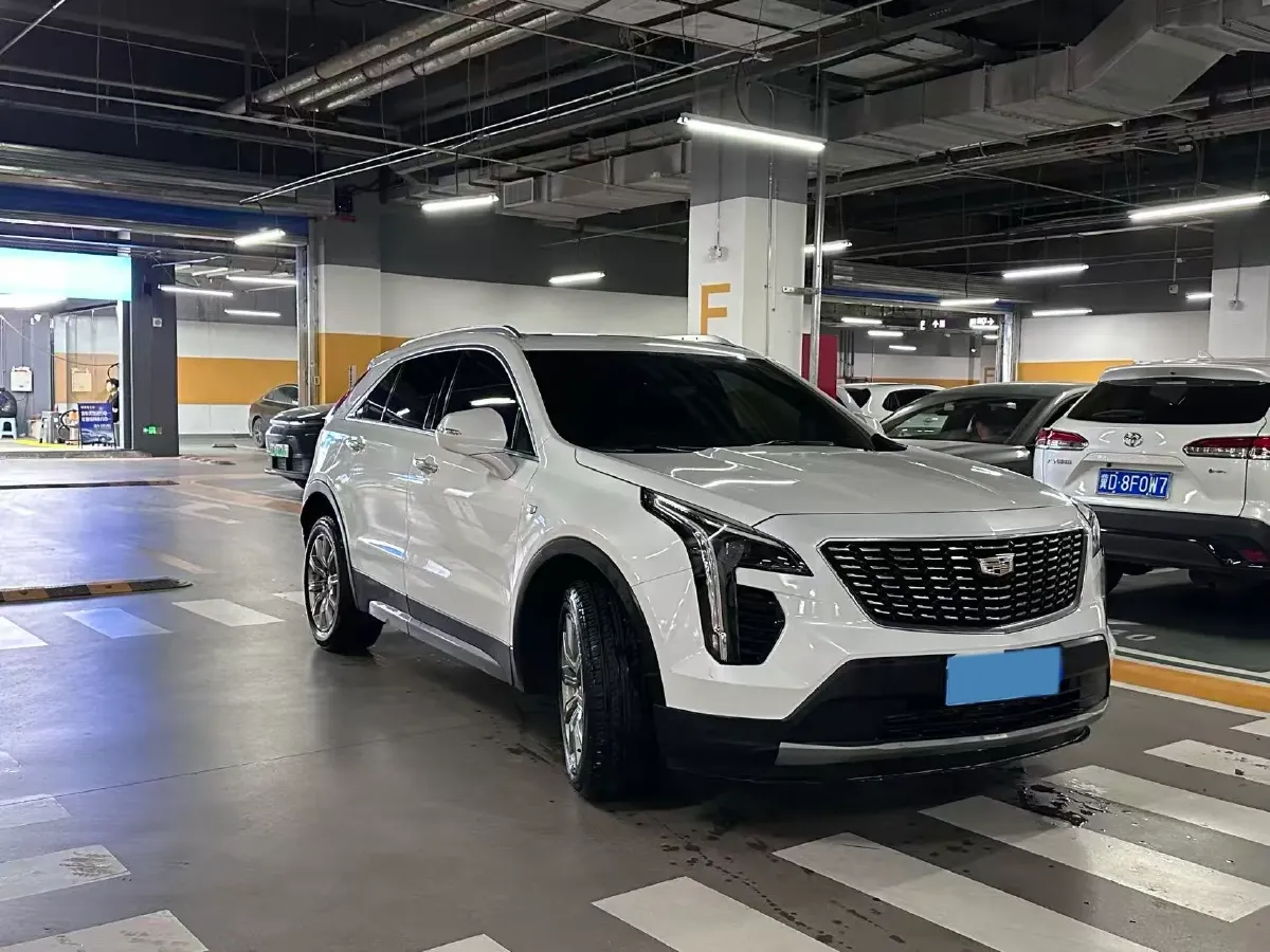 2020 Cadillac XT4 2.0T 237HP L4 9AT,autocango,china used car exporter,china ev exporter,chinese used car exporter,chinese used ev exporter
