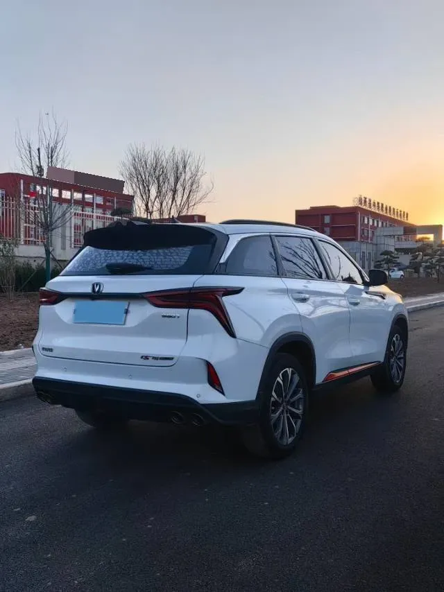 2021 ChangAn CS75 Plus 2.0T 233HP L4 8AT,autocango,china used car exporter,china ev exporter,chinese used car exporter,chinese used ev exporter