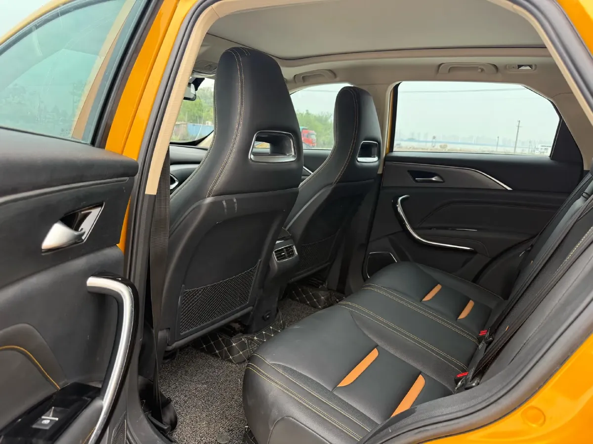 2020 Bestune T77 1.5T 169HP L4 7DCT,autocango,china used car exporter,china ev exporter,chinese used car exporter,chinese used ev exporter