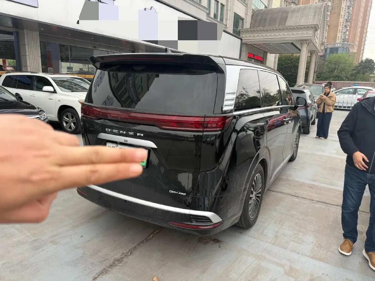 2024 Denza D9 1.5T 139HP L4 E-CVT PHEV 40KWH,autocango,china used car exporter,china ev exporter,chinese used car exporter,chinese used ev exporter
