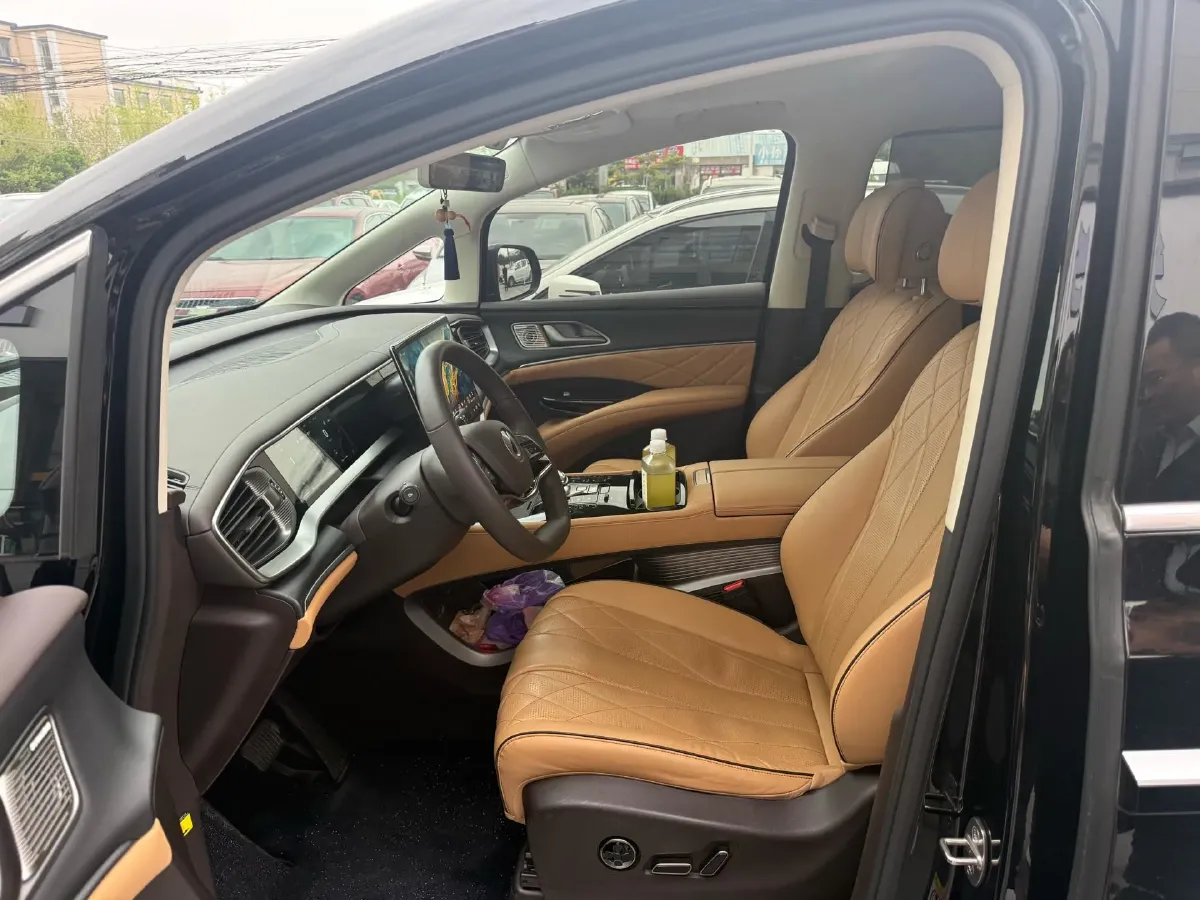 2024 Denza D9 1.5T 139HP L4 E-CVT PHEV 40KWH,autocango,china used car exporter,china ev exporter,chinese used car exporter,chinese used ev exporter