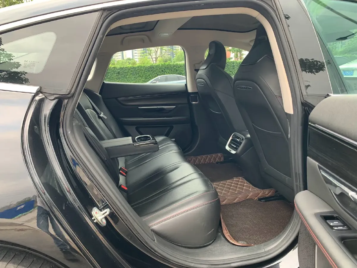 2022 Xpeng P7 BEV 83.1KWH,autocango,china used car exporter,china ev exporter,chinese used car exporter,chinese used ev exporter