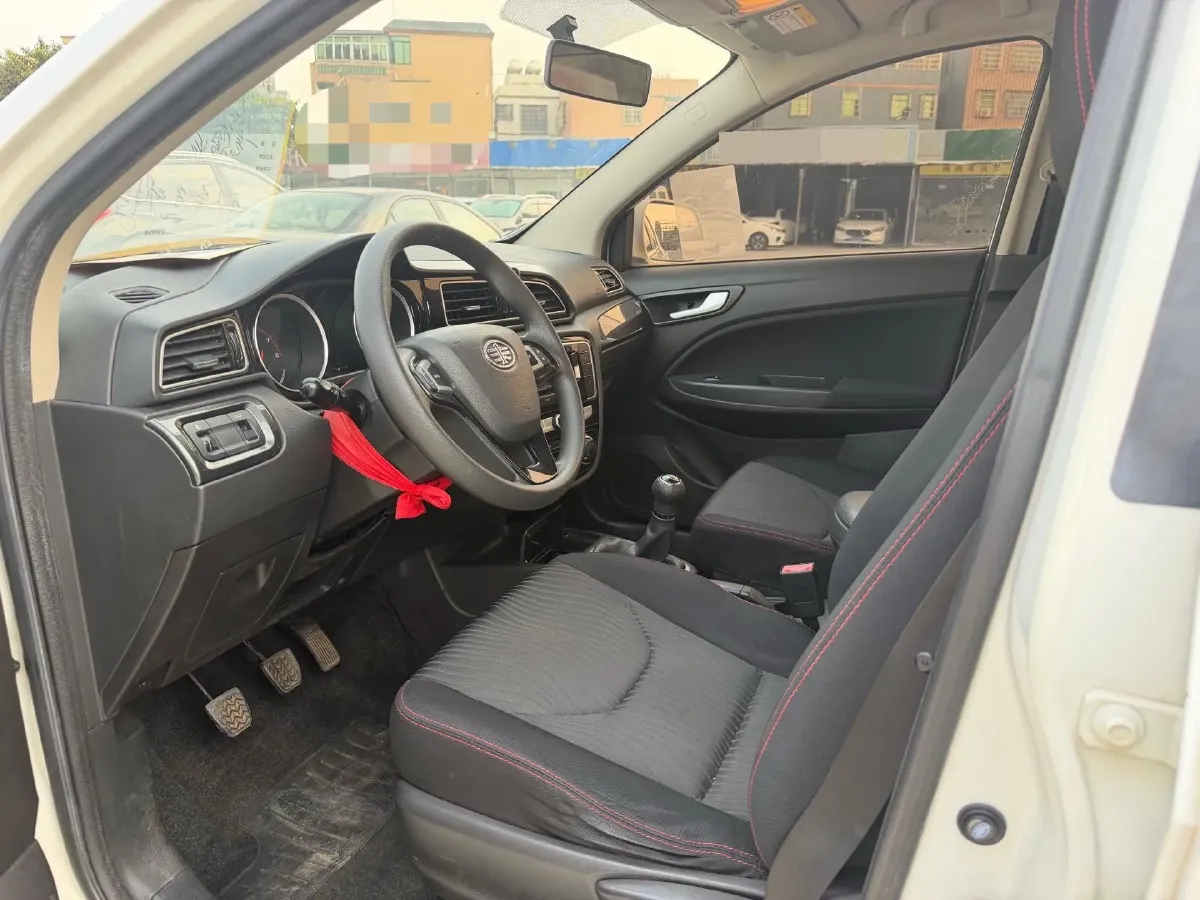 2017 FAW Jumpal D60 1.5L 113HP L4 5MT,autocango,china used car exporter,china ev exporter,chinese used car exporter,chinese used ev exporter