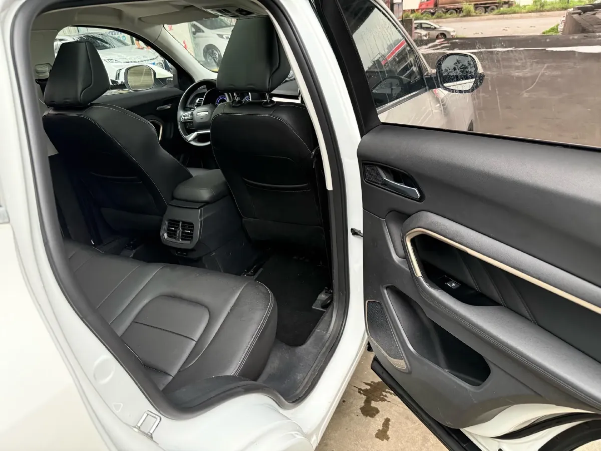 2019 Haval H6 1.5T 169HP L4 7DCT,autocango,china used car exporter,china ev exporter,chinese used car exporter,chinese used ev exporter