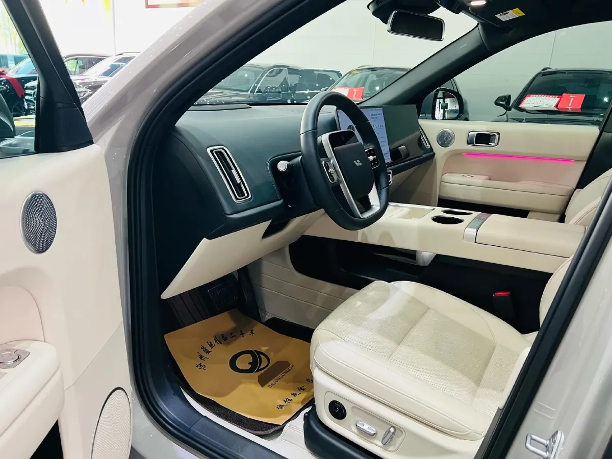 2024 Li L6 Range Extended 154HP L4 REEV 36.8KWH,autocango,china used car exporter,china ev exporter,chinese used car exporter,chinese used ev exporter