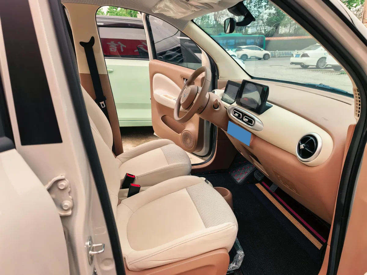 2025 WuLing HongGuang MINI EV BEV 16.2KWH,autocango,china used car exporter,china ev exporter,chinese used car exporter,chinese used ev exporter