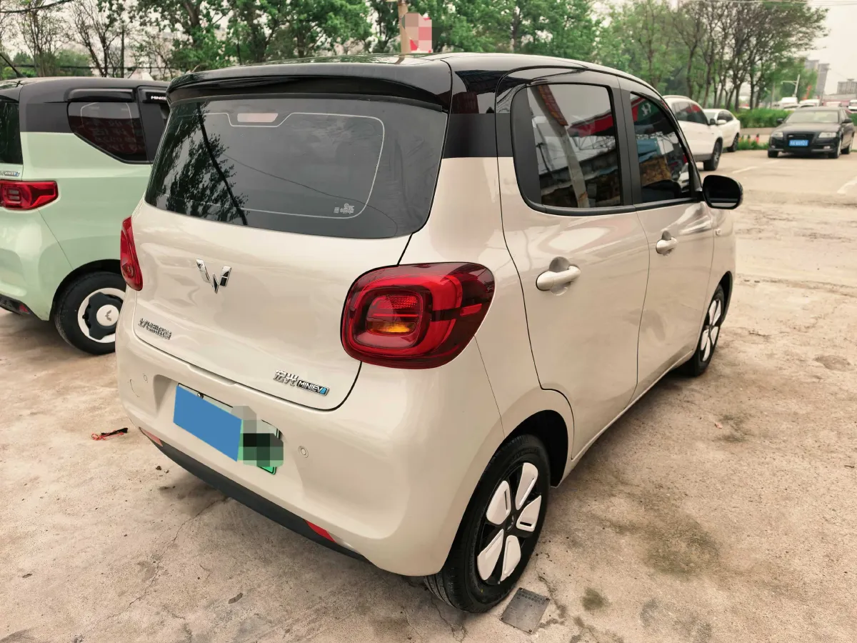 2025 WuLing HongGuang MINI EV BEV 16.2KWH,autocango,china used car exporter,china ev exporter,chinese used car exporter,chinese used ev exporter