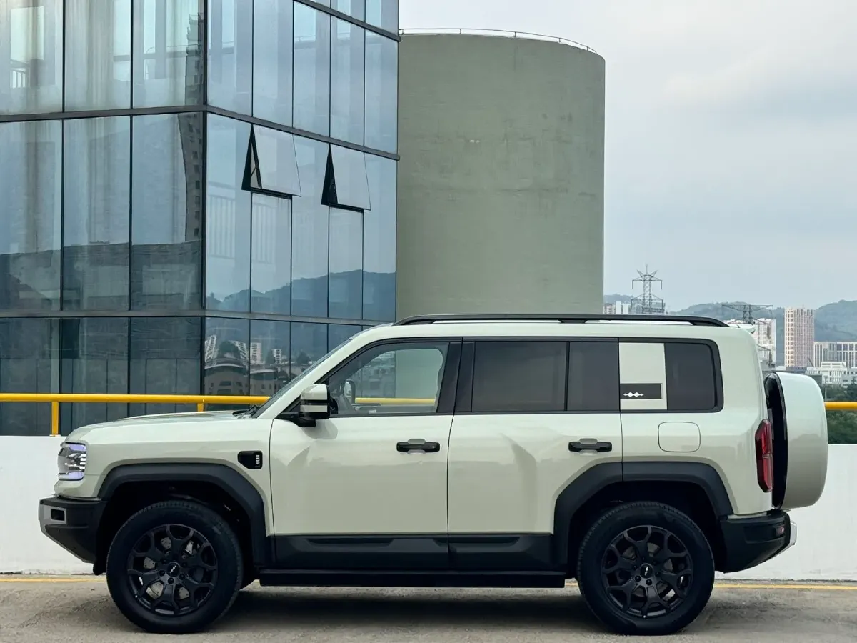 2023 Toyota Crown Kluger 2.5L 189HP L4 E-CVT Hybrid,autocango,china used car exporter,china ev exporter,chinese used car exporter,chinese used ev exporter