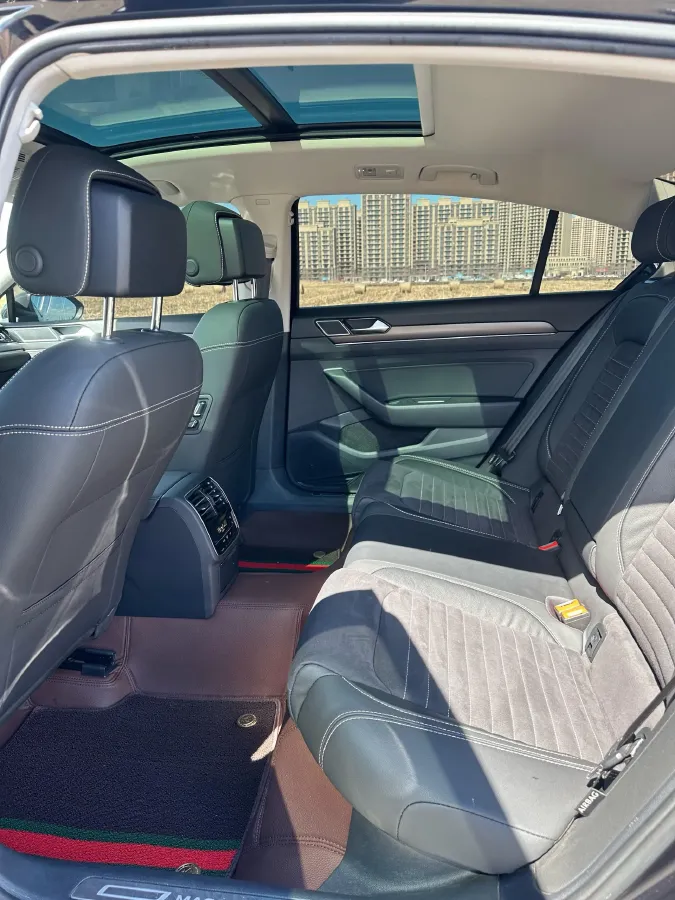 2020 Volkswagen Magotan 2.0T 186HP L4 7DCT,autocango,china used car exporter,china ev exporter,chinese used car exporter,chinese used ev exporter