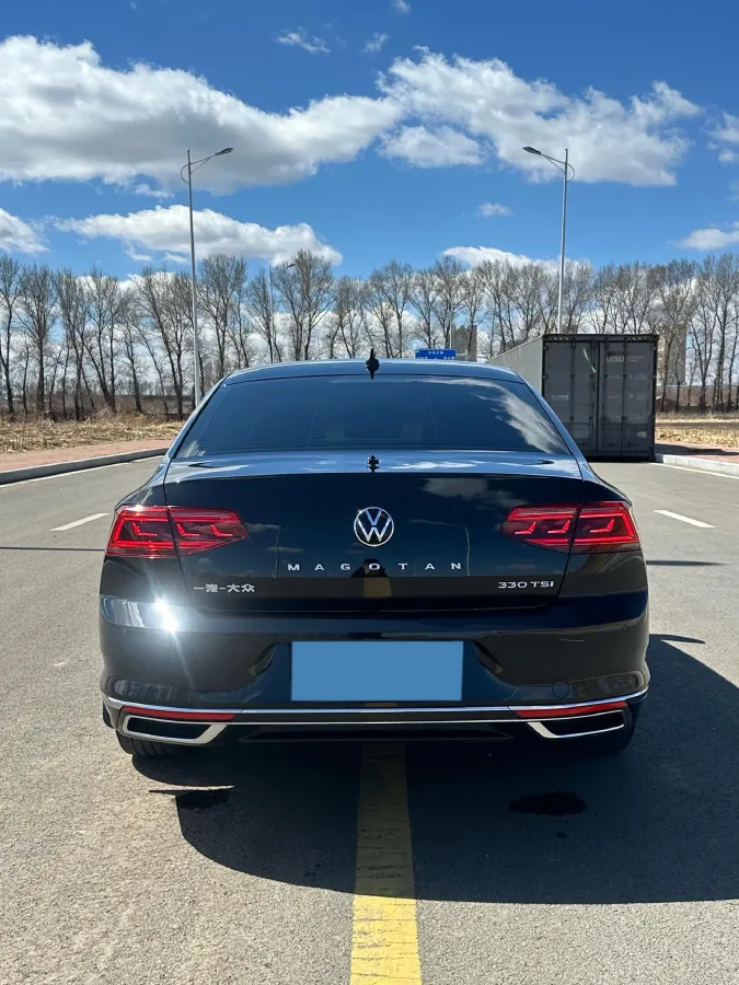 2020 Volkswagen Magotan 2.0T 186HP L4 7DCT,autocango,china used car exporter,china ev exporter,chinese used car exporter,chinese used ev exporter