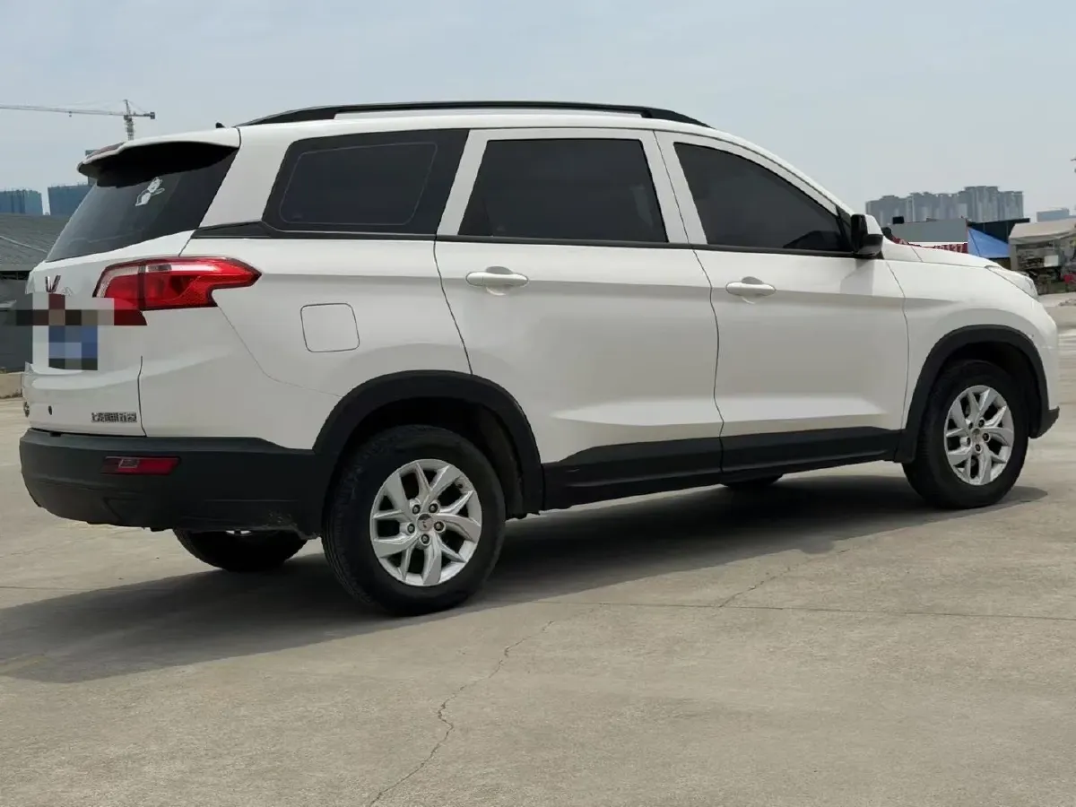 2019 WuLing HongGuang S3 1.5L 99HP L4 6MT,autocango,china used car exporter,china ev exporter,chinese used car exporter,chinese used ev exporter