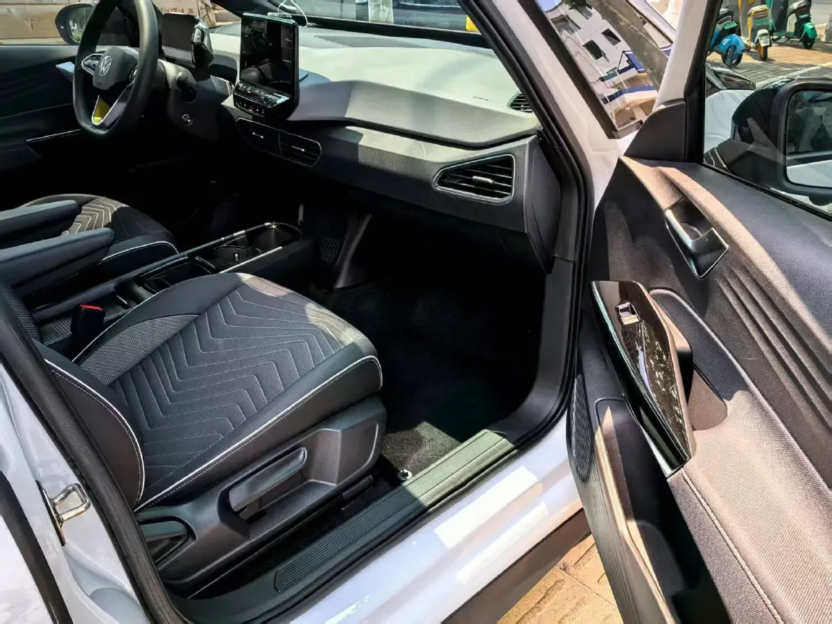 2023 Volkswagen ID.3 BEV 52.8KWH,autocango,china used car exporter,china ev exporter,chinese used car exporter,chinese used ev exporter