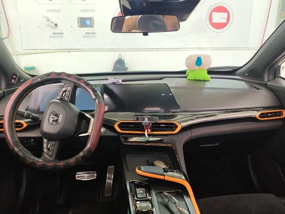 2022 ChangAn UNI-T 1.5T 188HP L4 7DCT,autocango,china used car exporter,china ev exporter,chinese used car exporter,chinese used ev exporter