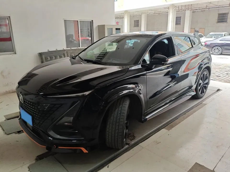 2022 ChangAn UNI-T 1.5T 188HP L4 7DCT,autocango,china used car exporter,china ev exporter,chinese used car exporter,chinese used ev exporter