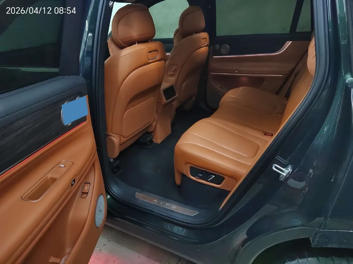 2025 AITO AITO M9 REEV 160HP REEV 52KWH,autocango,china used car exporter,china ev exporter,chinese used car exporter,chinese used ev exporter