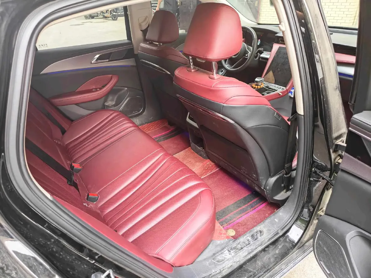 2024 HongQi H5 2.0T 224HP L4 8AT,autocango,china used car exporter,china ev exporter,chinese used car exporter,chinese used ev exporter