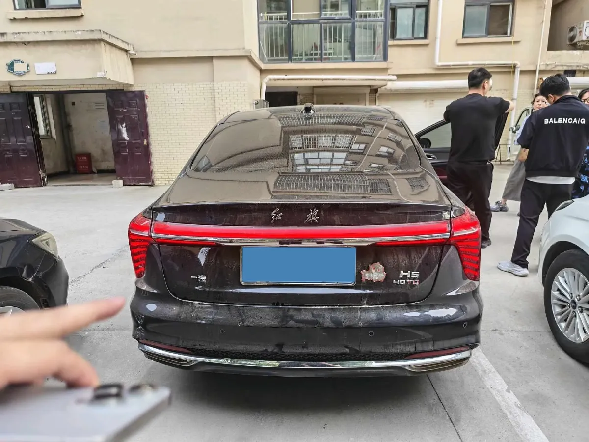 2024 HongQi H5 2.0T 224HP L4 8AT,autocango,china used car exporter,china ev exporter,chinese used car exporter,chinese used ev exporter