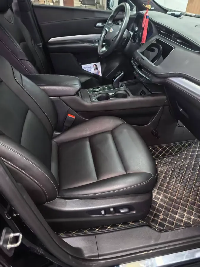 2021 Cadillac XT4 2.0T 237HP L4 9AT,autocango,china used car exporter,china ev exporter,chinese used car exporter,chinese used ev exporter