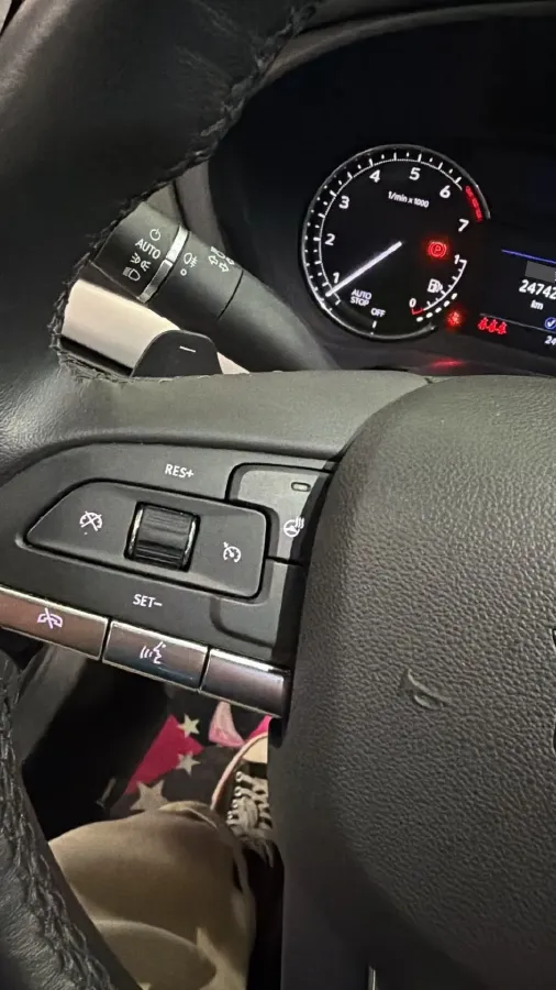 2021 Cadillac XT4 2.0T 237HP L4 9AT,autocango,china used car exporter,china ev exporter,chinese used car exporter,chinese used ev exporter