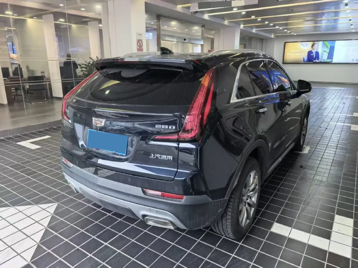 2021 Cadillac XT4 2.0T 237HP L4 9AT,autocango,china used car exporter,china ev exporter,chinese used car exporter,chinese used ev exporter