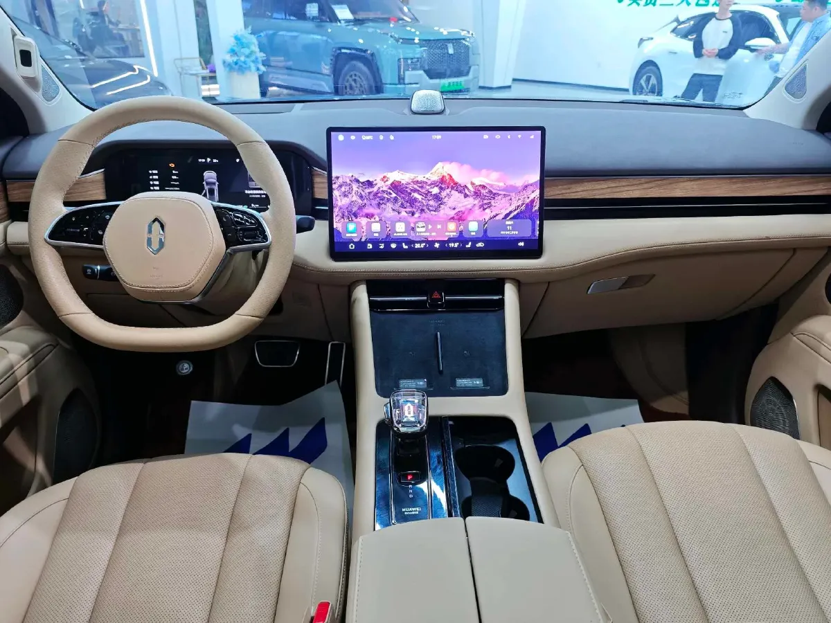 2024 AITO AITO M7 1.5T 152HP L4 REEV 40KWH,autocango,china used car exporter,china ev exporter,chinese used car exporter,chinese used ev exporter