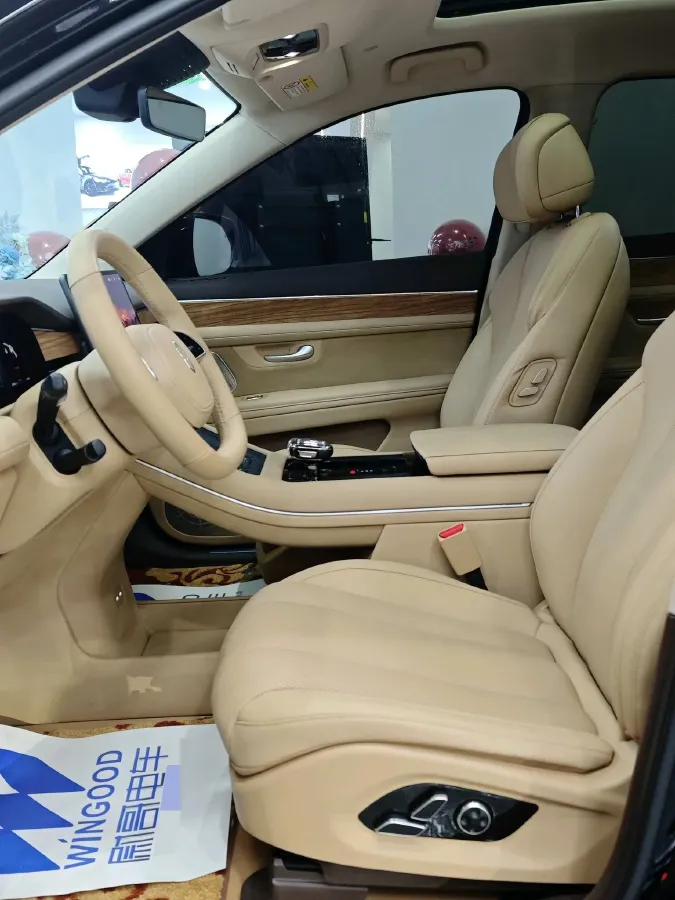 2024 AITO AITO M7 1.5T 152HP L4 REEV 40KWH,autocango,china used car exporter,china ev exporter,chinese used car exporter,chinese used ev exporter