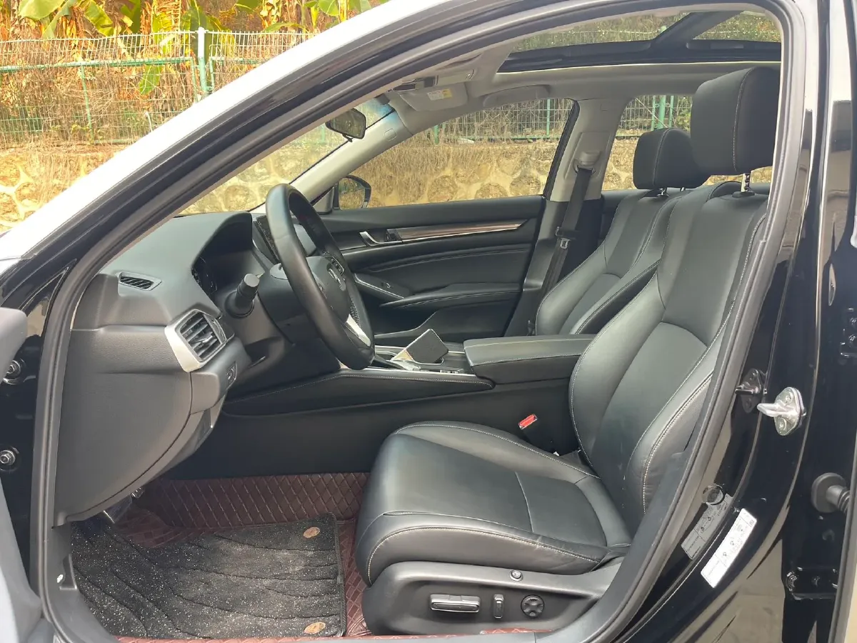 2022 Honda Accord 1.5T 194HP L4 CVT,autocango,china used car exporter,china ev exporter,chinese used car exporter,chinese used ev exporter