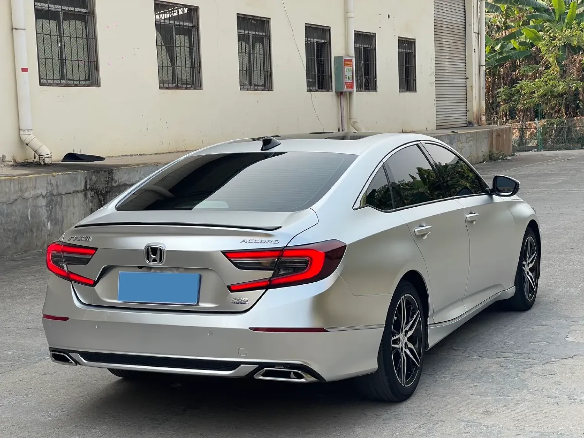 2022 Honda Accord 1.5T 194HP L4 CVT,autocango,china used car exporter,china ev exporter,chinese used car exporter,chinese used ev exporter