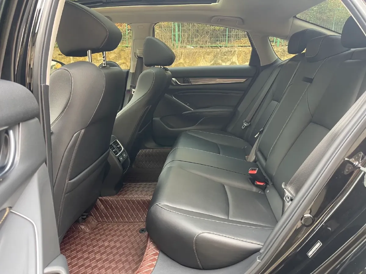 2022 Honda Accord 1.5T 194HP L4 CVT,autocango,china used car exporter,china ev exporter,chinese used car exporter,chinese used ev exporter