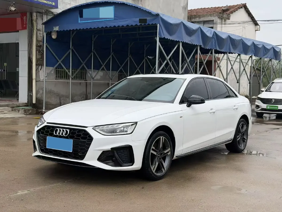 2022 Audi A4L 2.0T 190HP L4 7DCT,autocango,china used car exporter,china ev exporter,chinese used car exporter,chinese used ev exporter