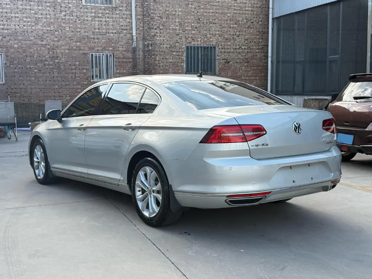 2019 Volkswagen Magotan 2.0T 186HP L4 7DCT,autocango,china used car exporter,china ev exporter,chinese used car exporter,chinese used ev exporter