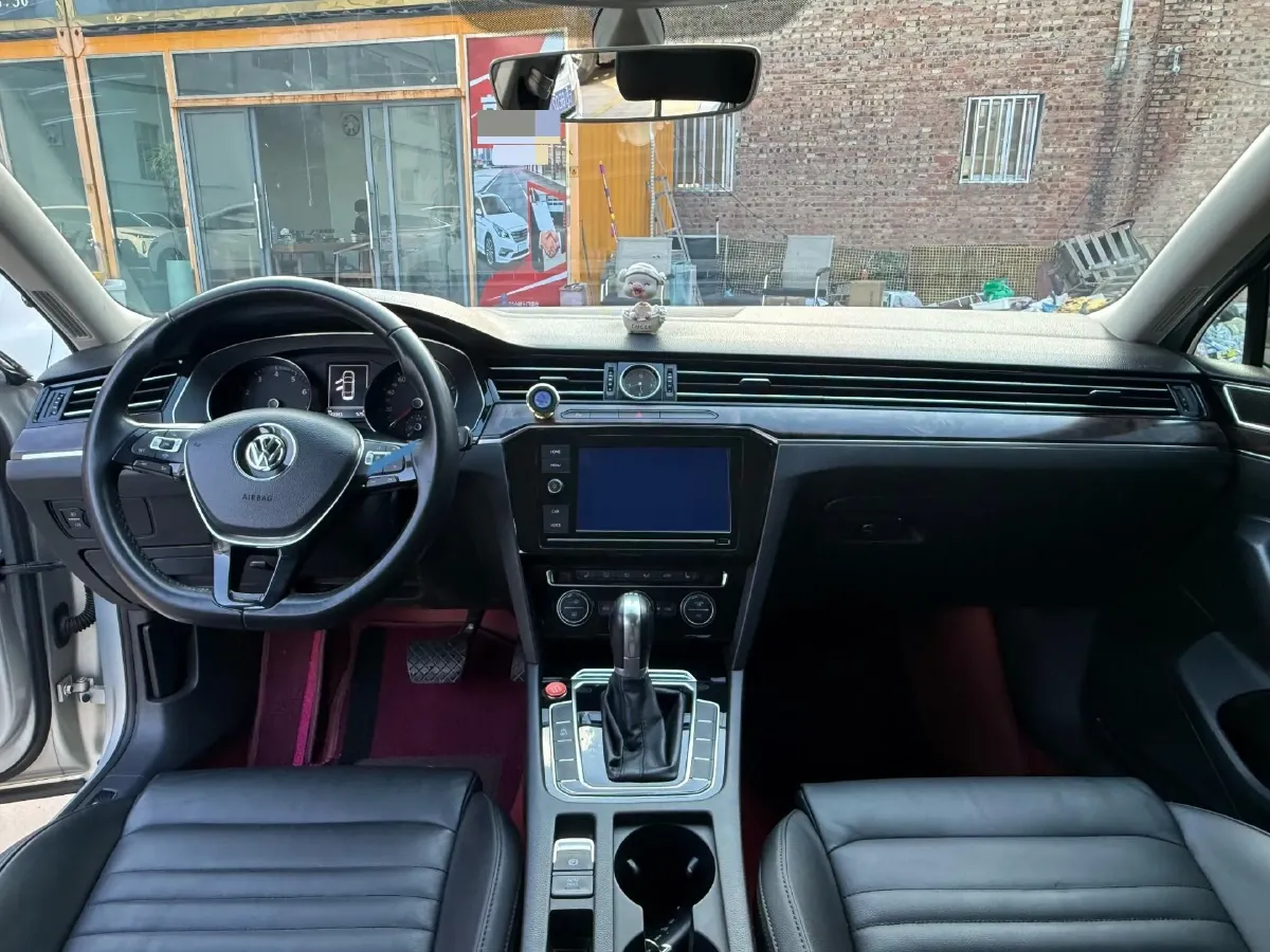 2019 Volkswagen Magotan 2.0T 186HP L4 7DCT,autocango,china used car exporter,china ev exporter,chinese used car exporter,chinese used ev exporter