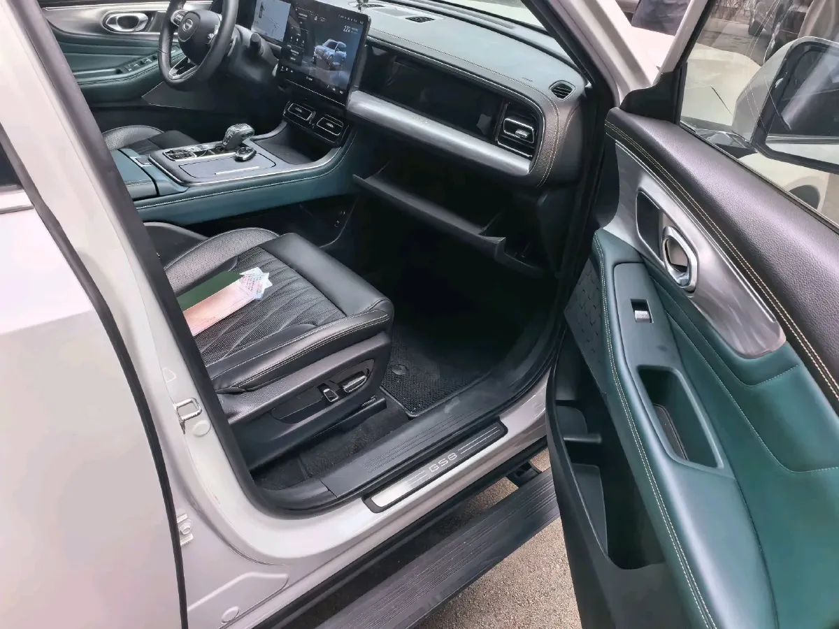 2022 GAC Trumpchi GS8 2.0T 252HP L4 8AT,autocango,china used car exporter,china ev exporter,chinese used car exporter,chinese used ev exporter