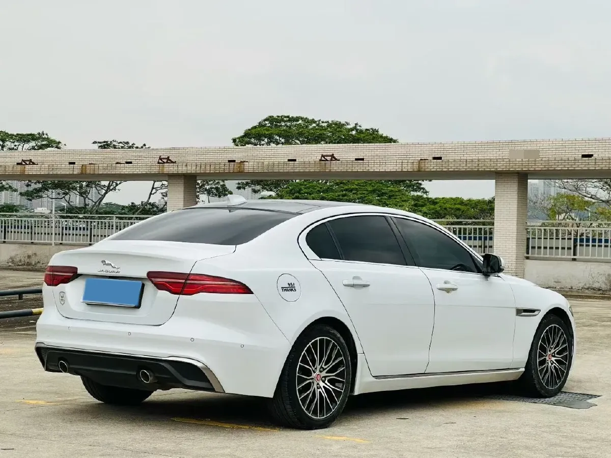 2020 Jaguar XEL 2.0T 200HP L4 8AT,autocango,china used car exporter,china ev exporter,chinese used car exporter,chinese used ev exporter