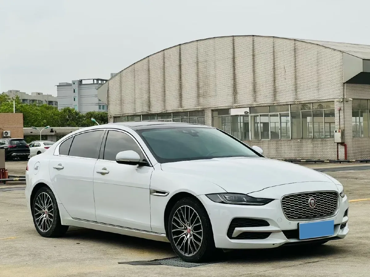 2020 Jaguar XEL 2.0T 200HP L4 8AT,autocango,china used car exporter,china ev exporter,chinese used car exporter,chinese used ev exporter