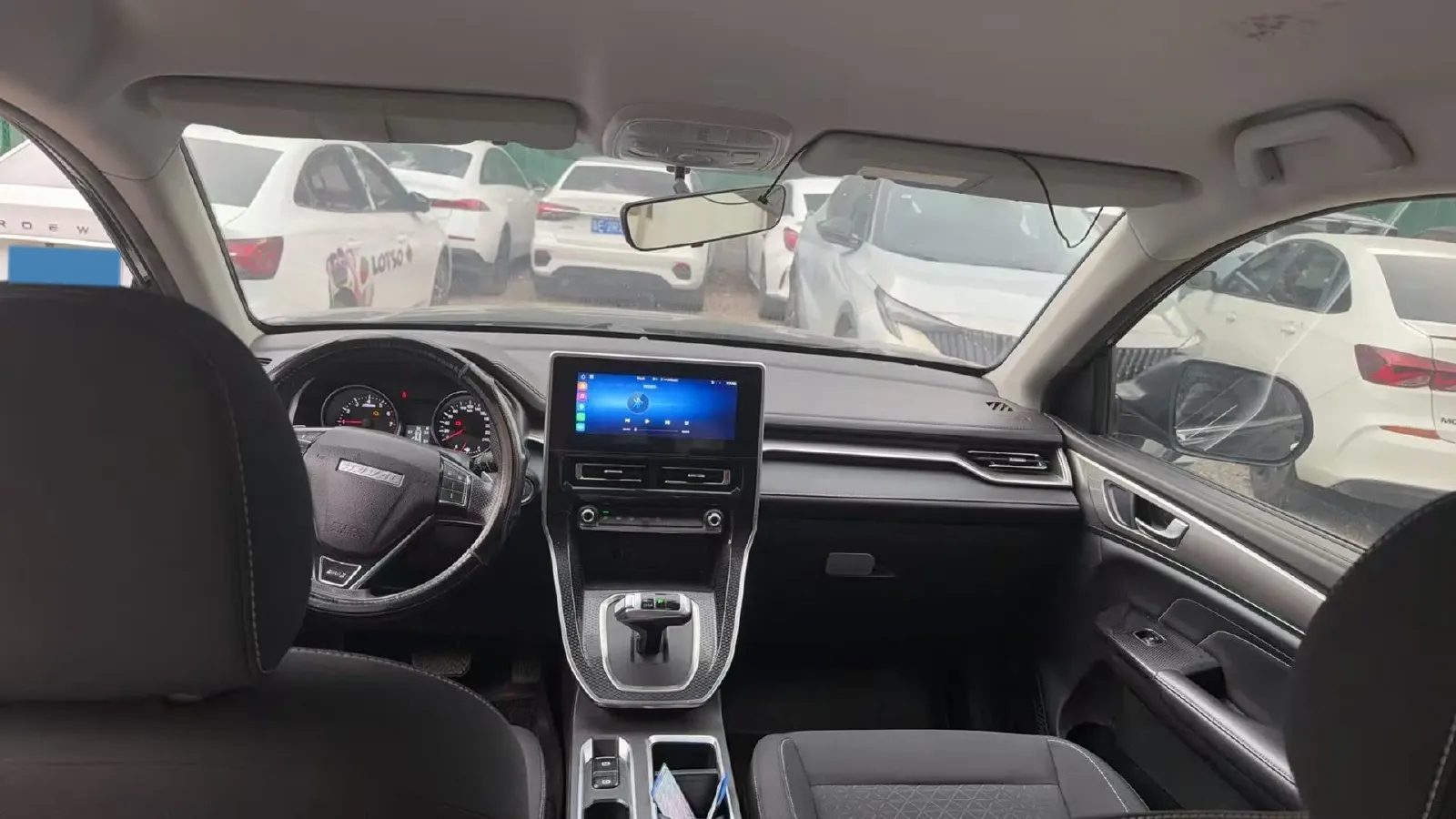 2021 Haval M6 1.5T 150HP L4 7DCT,autocango,china used car exporter,china ev exporter,chinese used car exporter,chinese used ev exporter