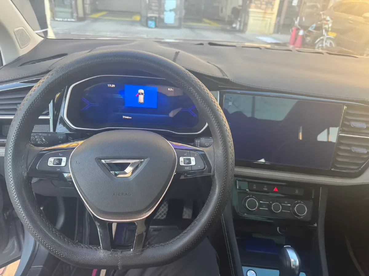 2023 Jetta VS7 1.4T 150HP L4 6AT,autocango,china used car exporter,china ev exporter,chinese used car exporter,chinese used ev exporter