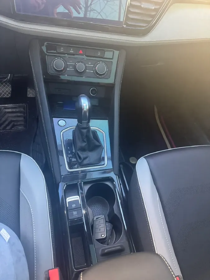 2023 Jetta VS7 1.4T 150HP L4 6AT,autocango,china used car exporter,china ev exporter,chinese used car exporter,chinese used ev exporter